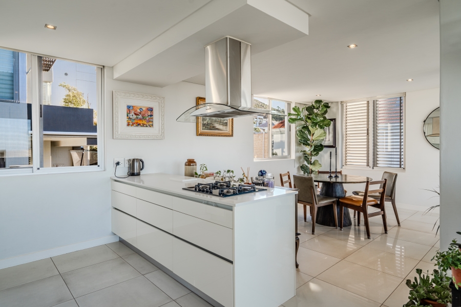 2 Bedroom Property for Sale in Green Point Western Cape